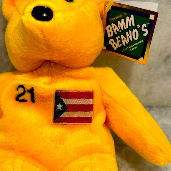 Roberto Clemente Pittsburgh Pirates Teddy Bear - Picture 2 of 11